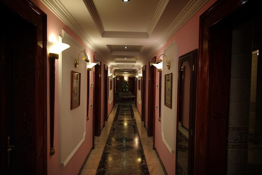 Bellevue Hotel And Resort Бардеев Екстериор снимка